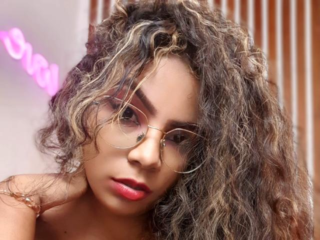 EbonyRose69 - Live sex cam - 12360208