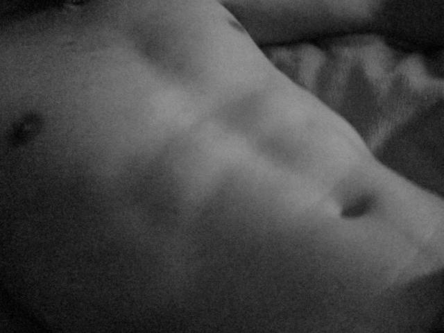 BobbyNavyLa - сексуальная веб-камера в реальном времени - 12381920