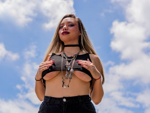 SamanthaMoure - Live sex cam - 12396804