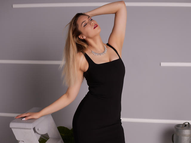 AgataOlsen - Live porn &amp; sex cam - 12400500