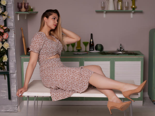 AgataOlsen - Live porn &amp; sex cam - 12400520