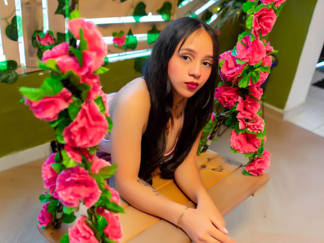 KloeThompson - Live porn &amp; sex cam - 12410196