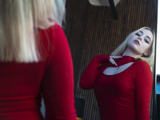 KristinaWase - Sexe cam en vivo - 12412436