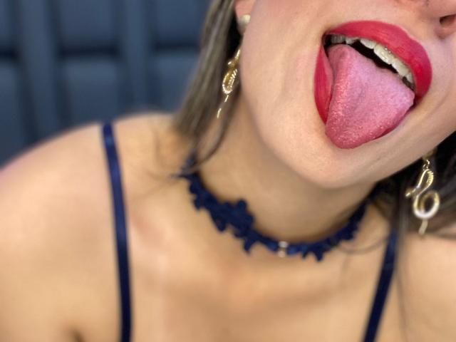 SabrinaMontana - Live sex cam - 12429468
