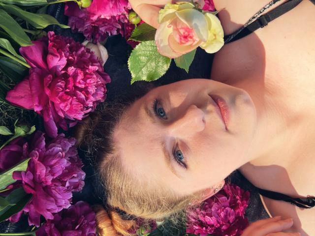 JessikaDaniels - Sexe cam en vivo - 12431316