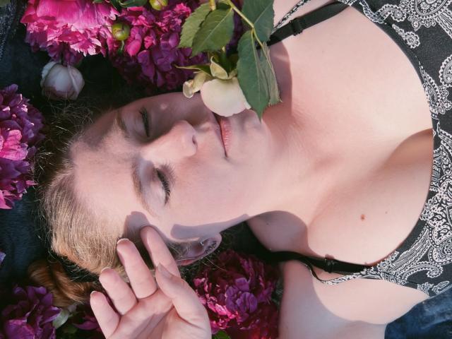 JessikaDaniels - Live porn &amp; sex cam - 12431324