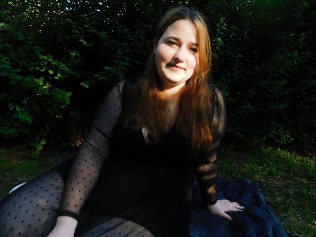 DaniellaGraceZZ - Live porn &amp; sex cam - 12432160