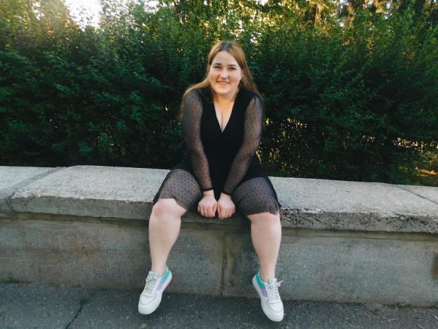 DaniellaGraceZZ - Live sex cam - 12432200