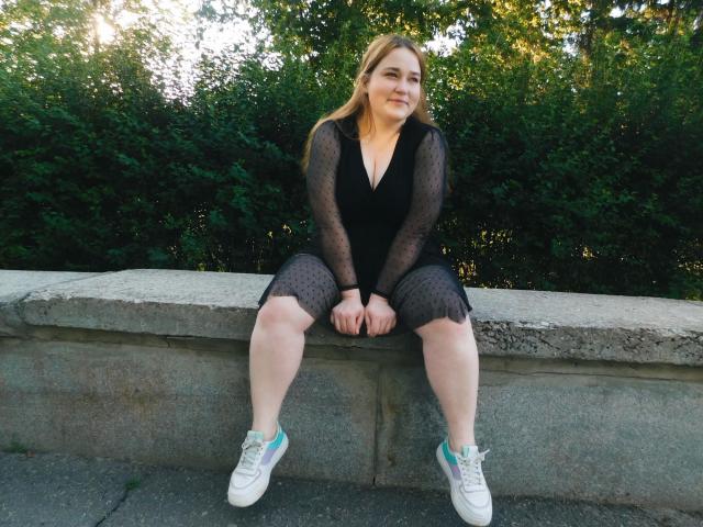 DaniellaGraceZZ - Live porno og sexkamera - 12432204