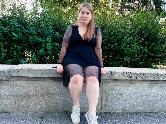 DaniellaGraceZZ - сексуальная веб-камера в реальном времени - 12432220