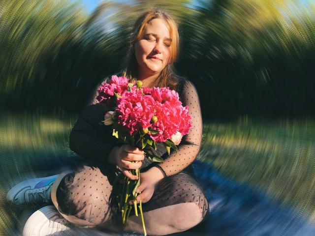 DaniellaGraceZZ - Live sex cam - 12432296