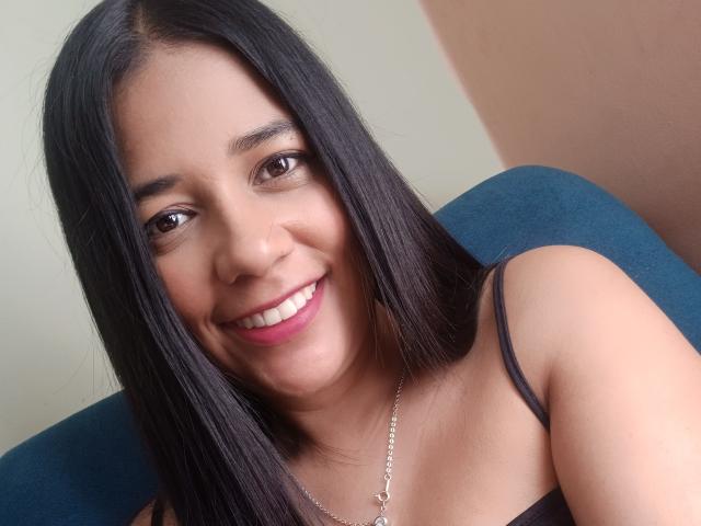 PauletteLove - Live Sex Cam - 12442428