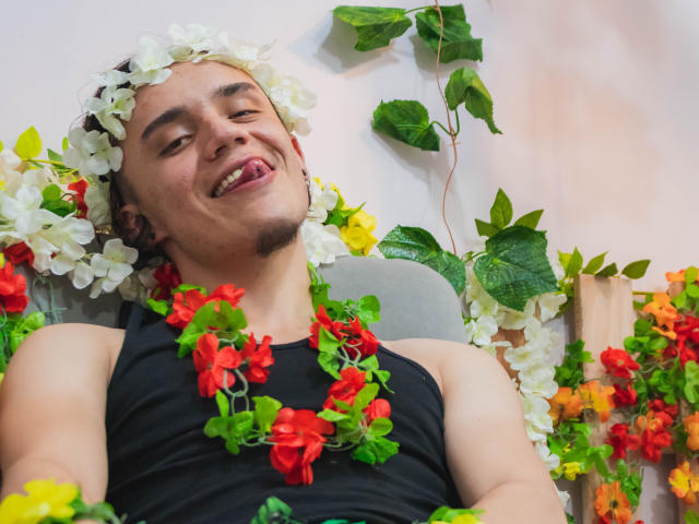 ChrysJams - פורנו בשידור חי ומצלמת סקס - 12448568