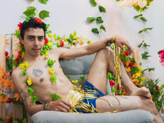 ArmoredKnight - сексуальная веб-камера в реальном времени - 12448732