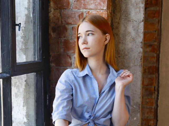 LilMia - сексуальная веб-камера в реальном времени - 12454216