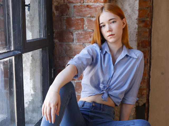 LilMia - פורנו בשידור חי ומצלמת סקס - 12454224