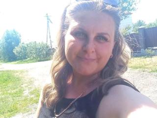 IrisJonness - Live Sex Cam - 12466048