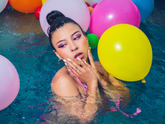 LaurynBloom - Sexe cam en vivo - 12467472