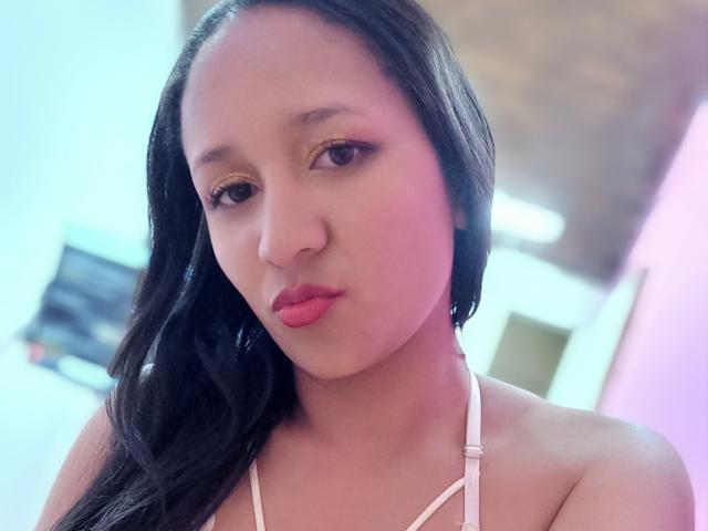 SaraBeckett - Live sex cam - 12485076