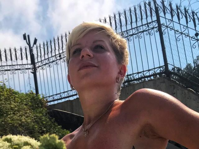 BellaStrong - Live sexe cam - 12485188