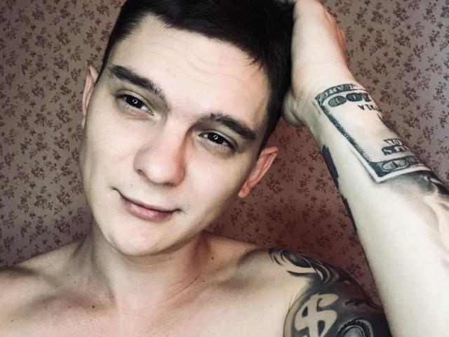 KaseyGlory - Live sex cam - 12486160