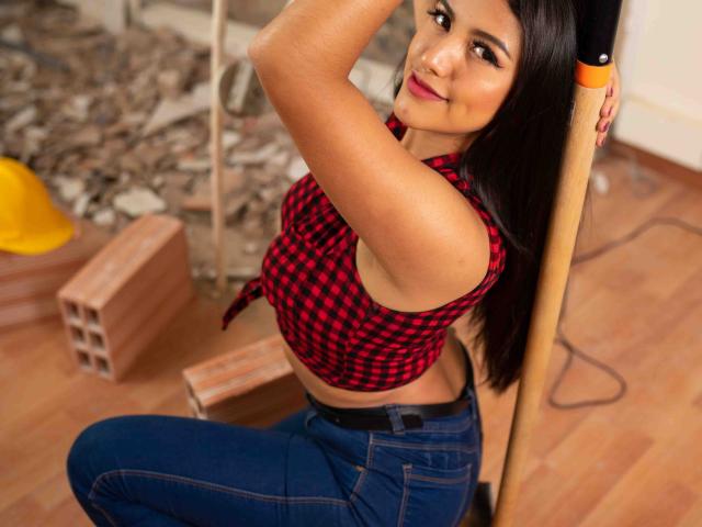 SaraArthur - Live sex cam - 12498380