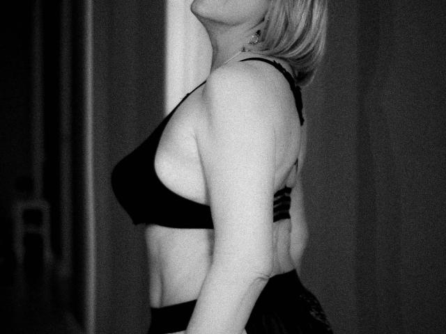 SamanthaLala - Live porn &amp; sex cam - 12499916