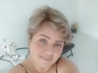 WildLatinCouple - сексуальная веб-камера в реальном времени - 12500780