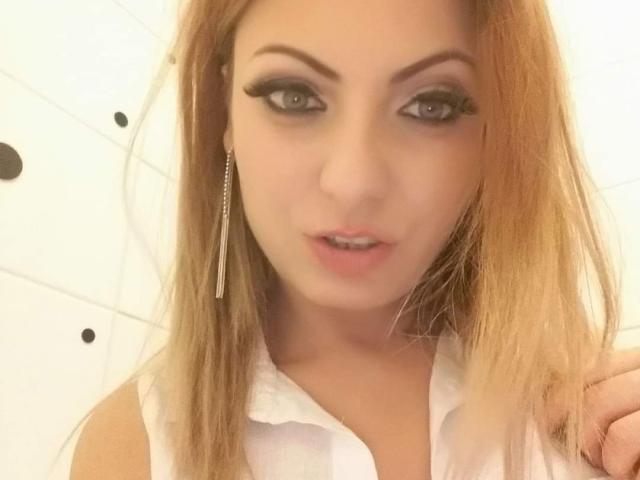 SquirtyAngelina - Live sex cam - 12503452