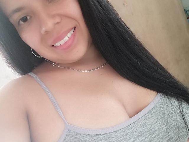 EstrellaBelle - сексуальная веб-камера в реальном времени - 12505388