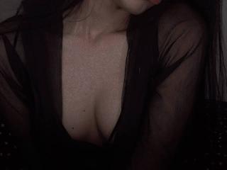 DanniaTovar - Live porn &amp; sex cam - 12522220