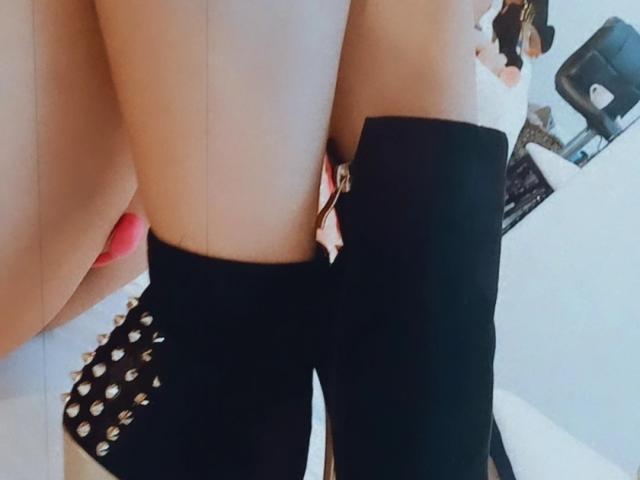 AmberDemons - Live porn &amp; sex cam - 12542560