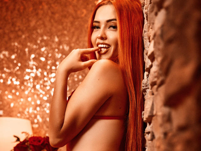 MaisyWarner - Live porno og sexkamera - 12545524