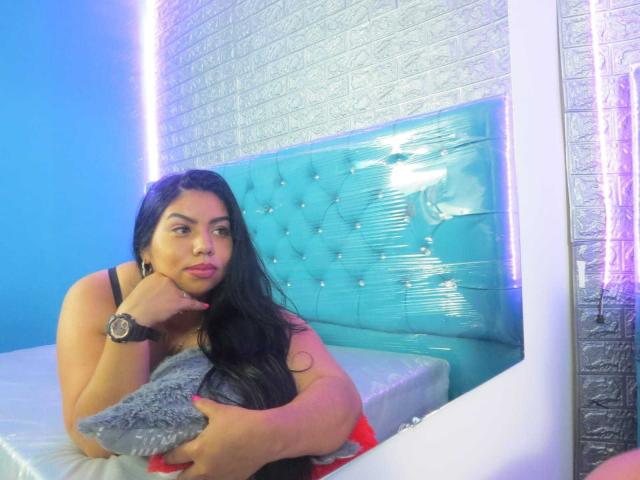 EmmaBigTits - Live sexe cam - 12552364