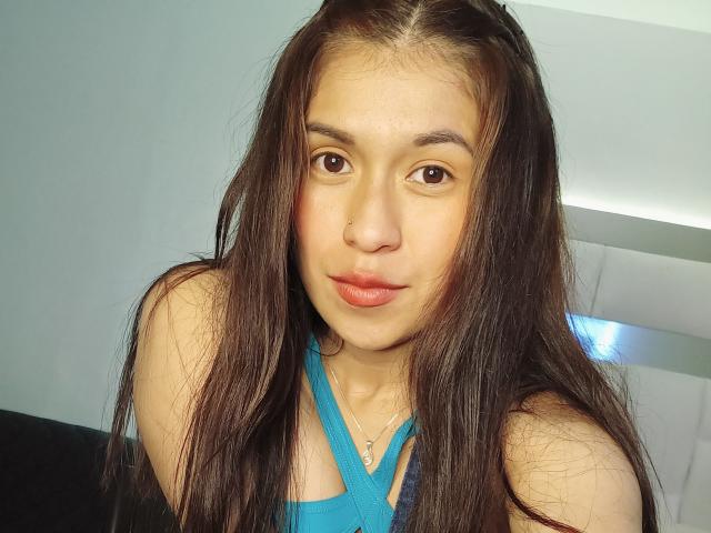 YeryMadison - Élő pornó és szexkamera - 12555384