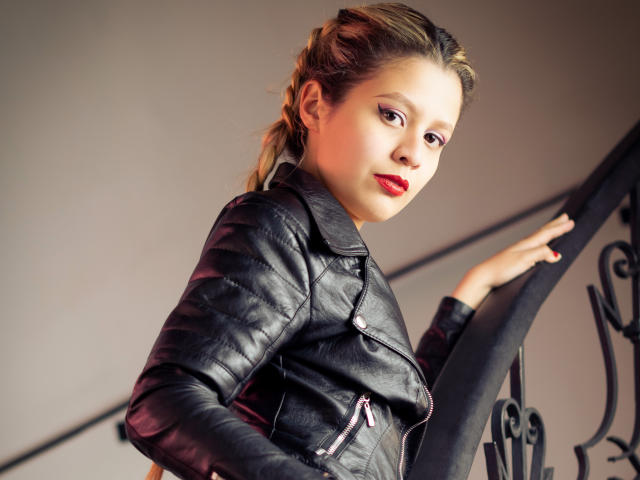 EmiilyRogers - Sexe cam en vivo - 12557760