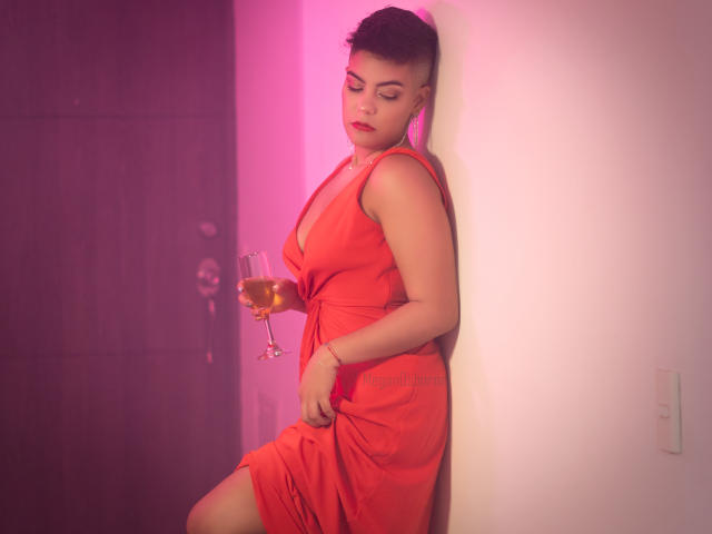 MeganOsborne - Live sexe cam - 12557892