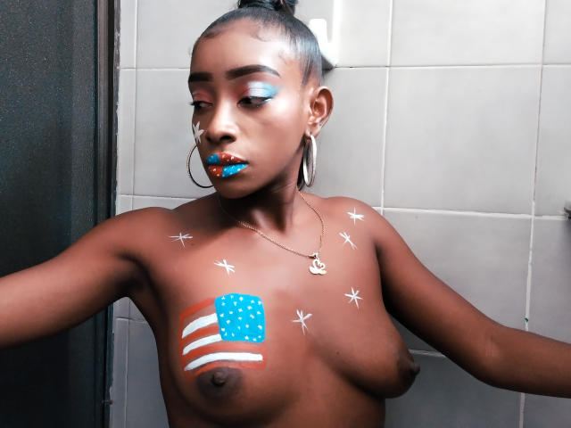 LarissaWilson - Camera khiêu dâm &amp; quyến rũ trực tiếp - 12573000