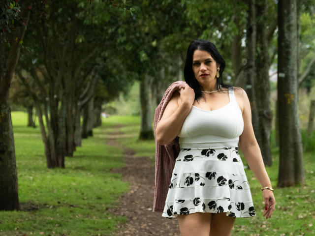 LizaRussell - Live sex cam - 12584420