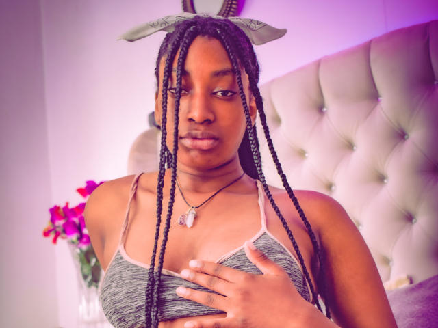 NicoletaThompson - Sexe cam en vivo - 12592556