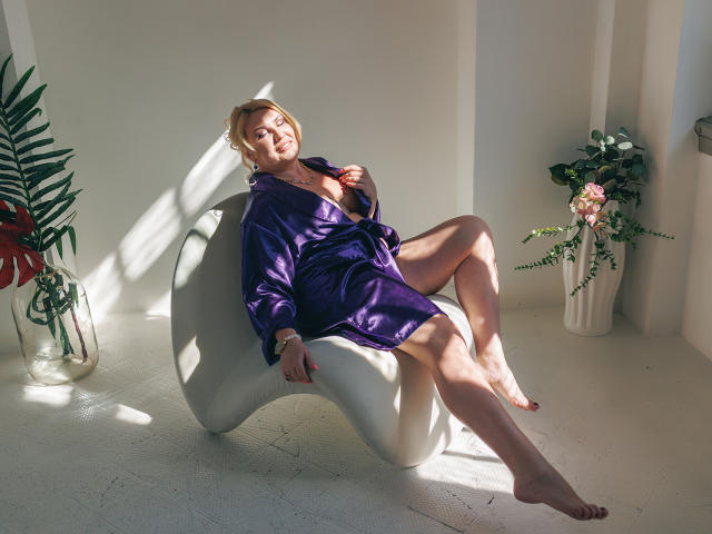 OliviaBlondQueen - Camera khiêu dâm &amp; quyến rũ trực tiếp - 12601396