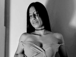 IssaRouse - Live sex cam - 12614136