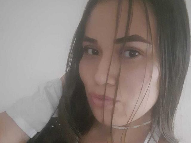 LiaAndMelany - Live sexe cam - 12633400