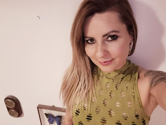 PleasureLara - Sexe cam en vivo - 12635892