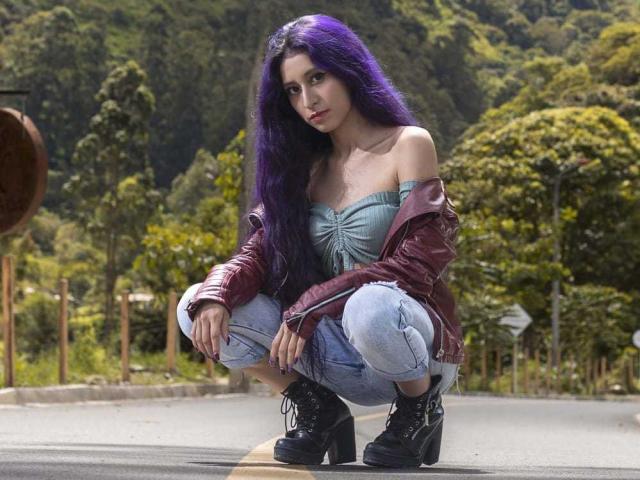 JuliaJobs - Live porn &amp; sex cam - 12640536