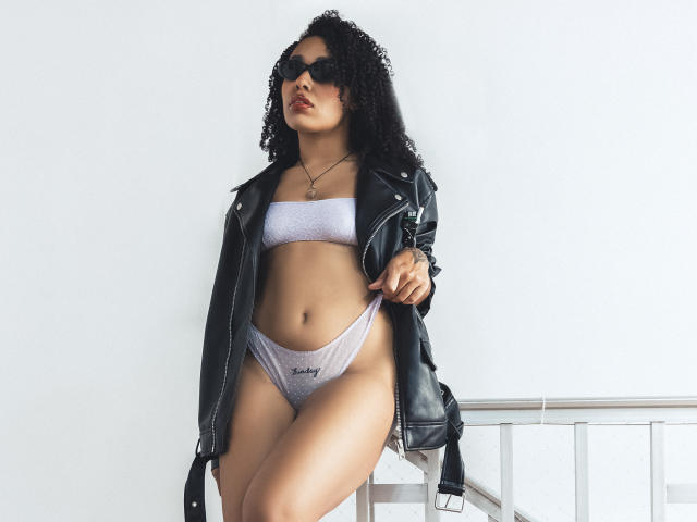 MacarenaWalker - Live porn &amp; sex cam - 12641304