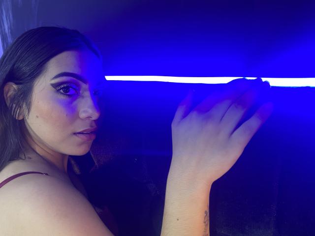 AshleyRockBell - Sexe cam en vivo - 12648604