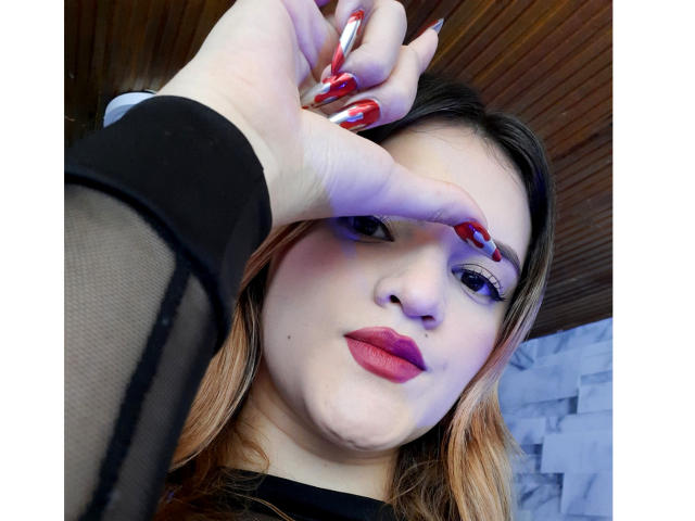 FiorellaStrong - Live sex cam - 12654608