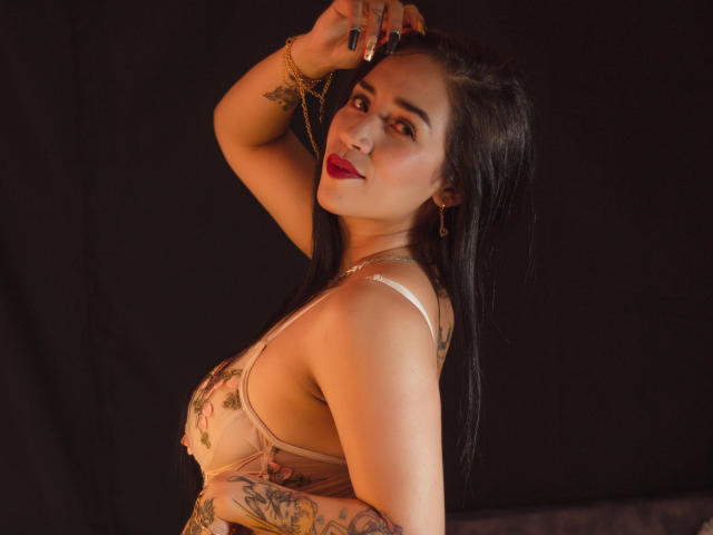 AlessiaMattos - Live Sex Cam - 12673200