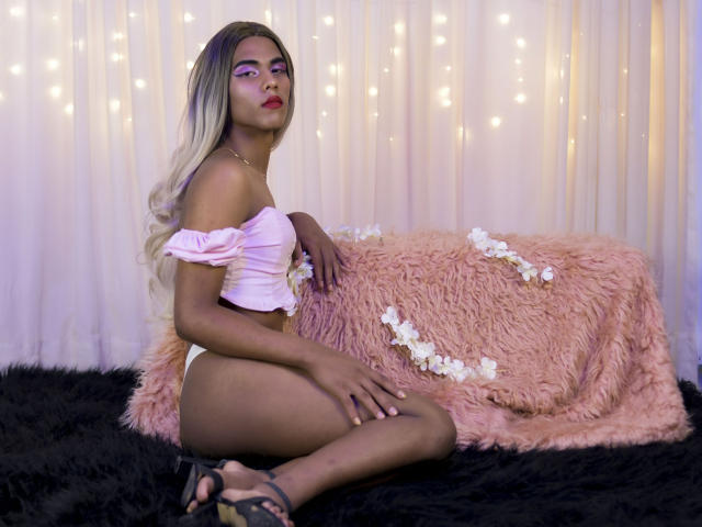 MichelleRussof - Live sexe cam - 12674080